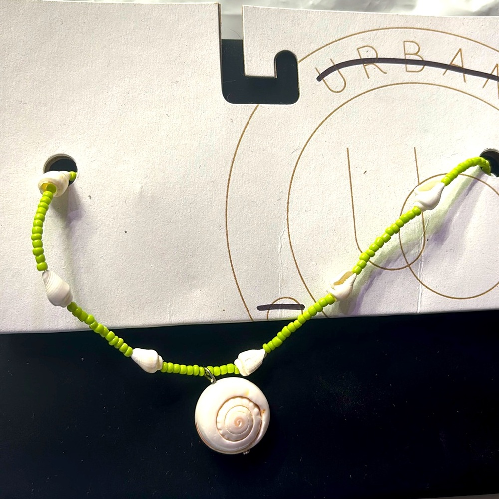 NWT woman’s urban outfitters necklace